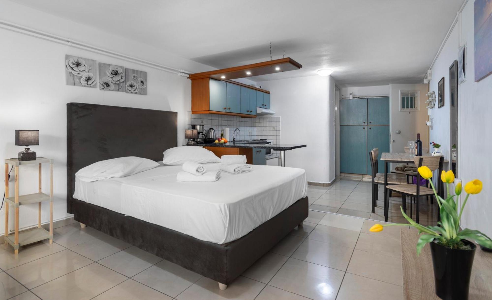 Central Studio In Downtown Candia Esterno foto